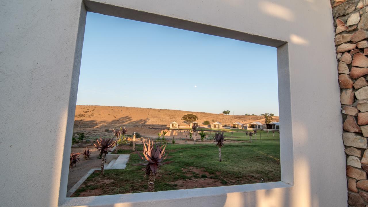 Letsatsi Lodge Vanrhynsdorp Exterior foto